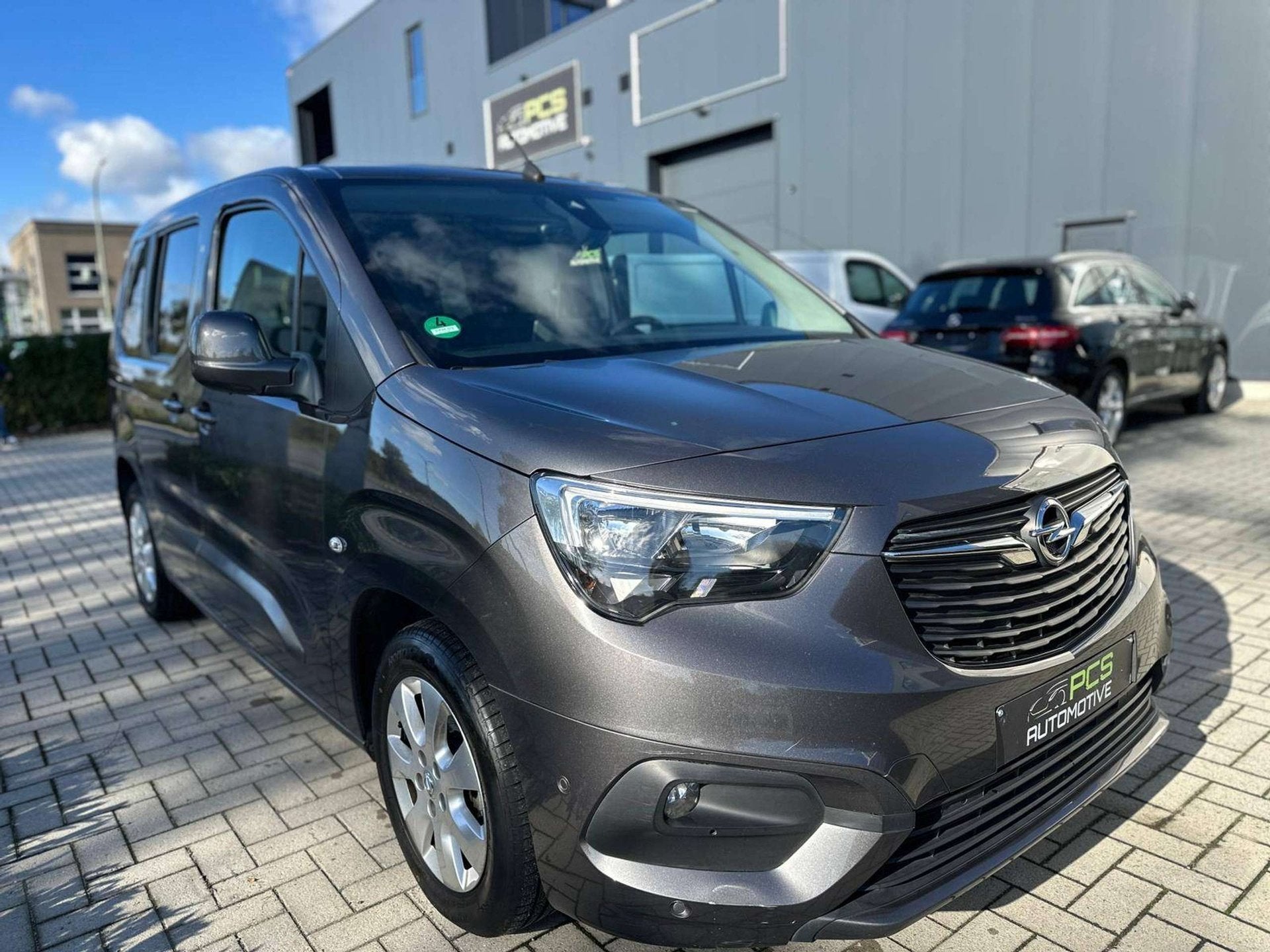 Opel Combo Life 1.5D / Automaat / 12 Maanden waarb., Auto's, Automaat, Dealer onderhouden, Stof, 4 cilinders