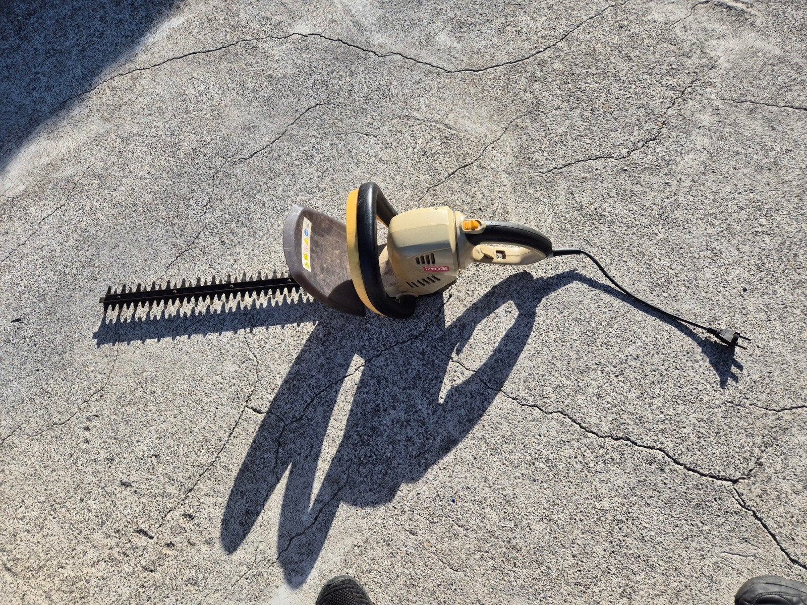 taille haies Ryobi, Enlèvement