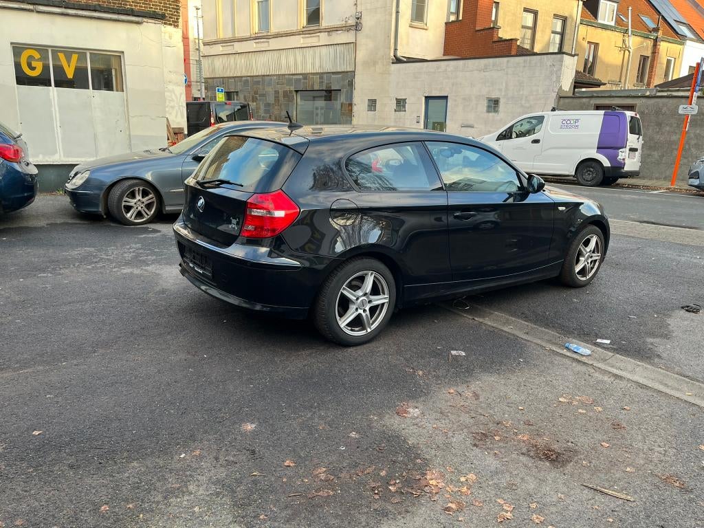 BMW 1 Serie 116i | 2010 | Benzine Euro 5 | 132.100 KM, Auto's, Euro 5, 1 Reeks, Airconditioning, Bedrijf