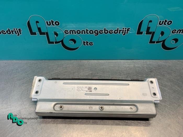 Airbag genou gauche d'un Volkswagen Golf (Golf 09-), Volkswagen, -, 3 mois de garantie, Utilisé