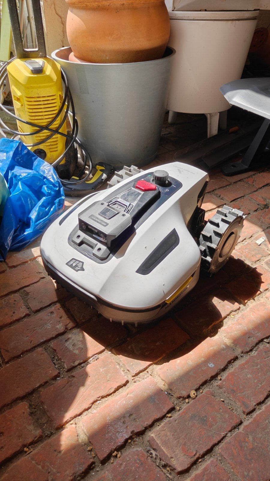 Robot grasmaaier zonder draden, Tuin en Terras, Robotmaaiers, Ophalen, Zo goed als nieuw, Mammotion Yuka Mini 600, Bestuurbaar via app
