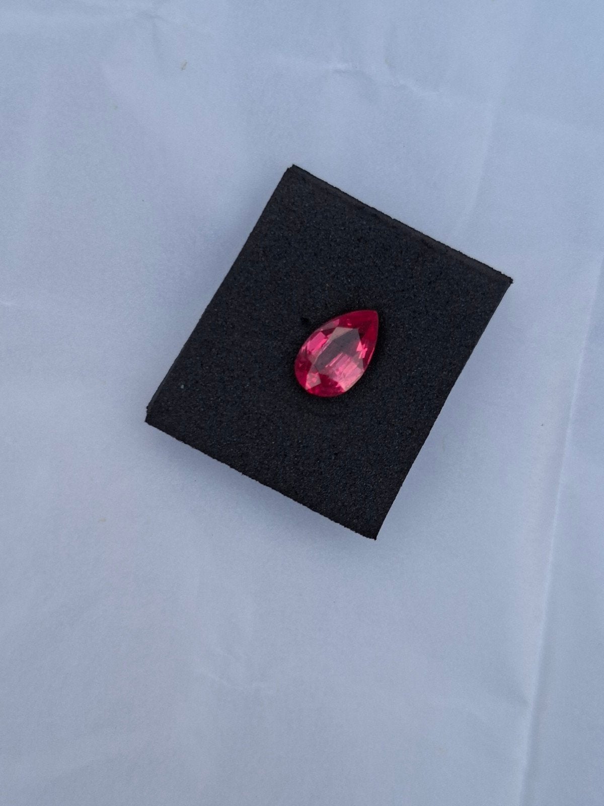 Natuurlijke Spinel 0,62 ct – IGI Gecertificeerd, Ophalen of Verzenden, Nieuw