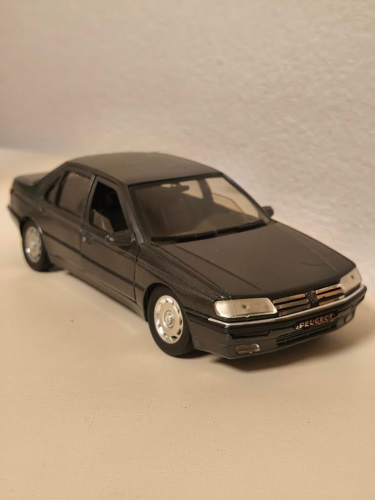 Peugeot 605 miniatuurschaal 1/18e jaargang en verzamelaar, Verzenden, Solido