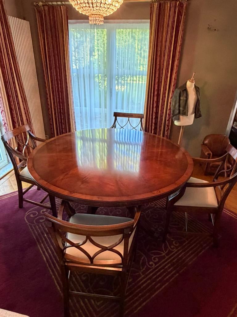 Bevan Funnell limited Tafel + stoelen, Ophalen, Zo goed als nieuw