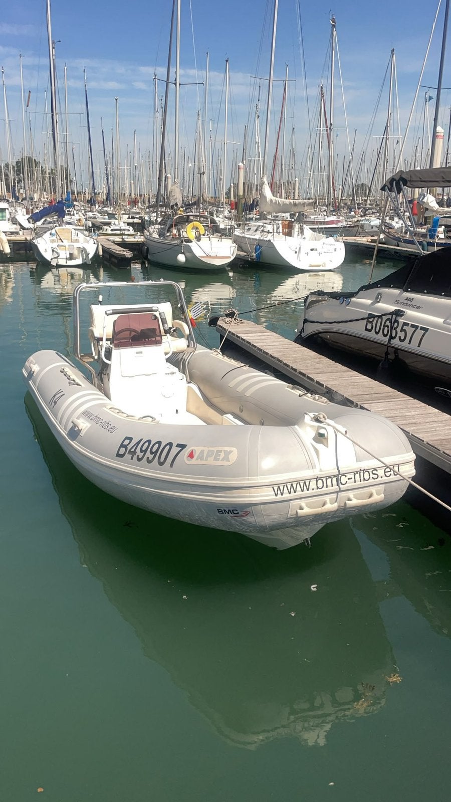 APEX A19 motorboot (2000), Watersport en Boten, Speedboten, Gebruikt, Overige merken, Benzine, 70 tot 120 pk, Buitenboordmotor