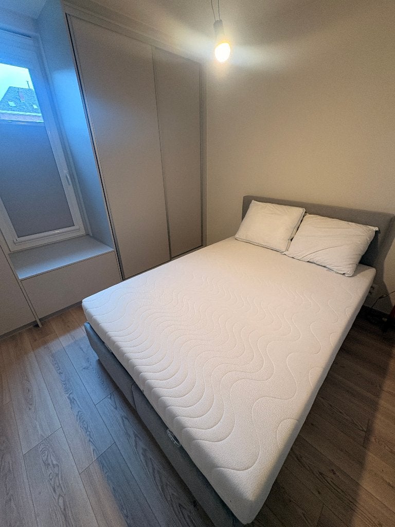 Bed te koop - 140 x 200 cm, Ophalen, Tweepersoons, 140 cm, Zo goed als nieuw