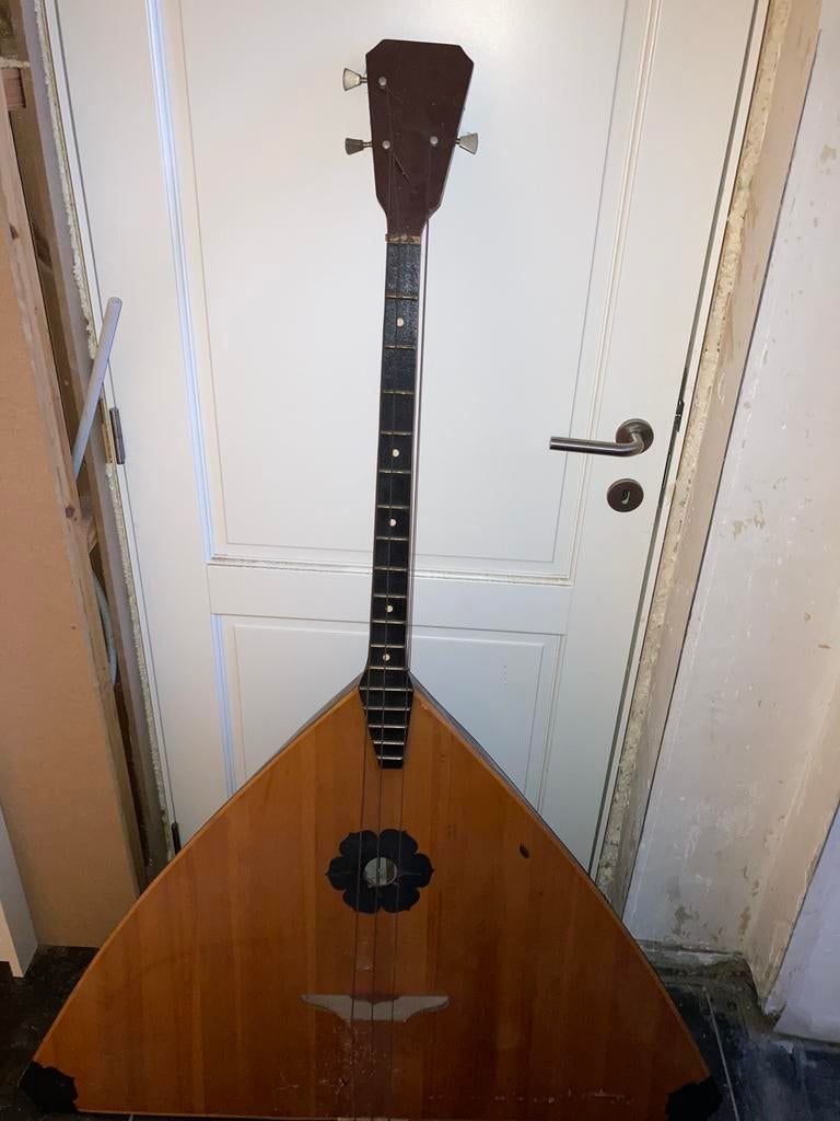 Balalaika, Ophalen, Gebruikt