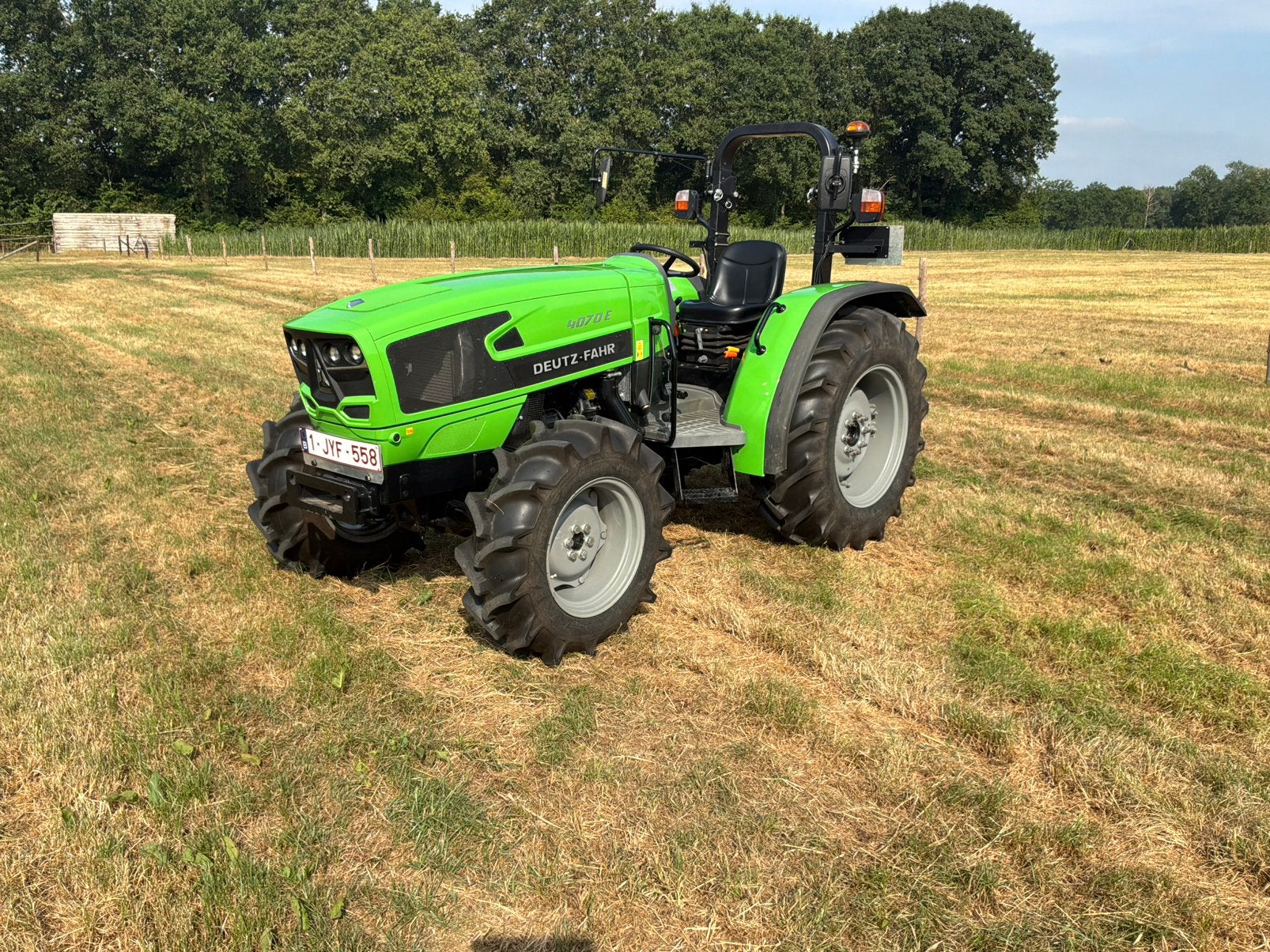 Deutz-Fahr 4070E – Nieuwstaat – Slechts 185 draaiuren, Articles professionnels, Agriculture | Tracteurs, Deutz - Fahr, Jusqu'à 2500