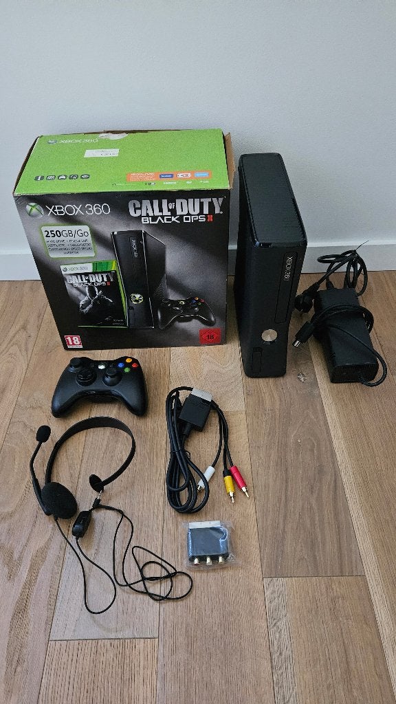 Complete Xbox 360 Set – inclusief controller & 4 games, Consoles de jeu & Jeux vidéo, Consoles de jeu | Xbox 360, Enlèvement