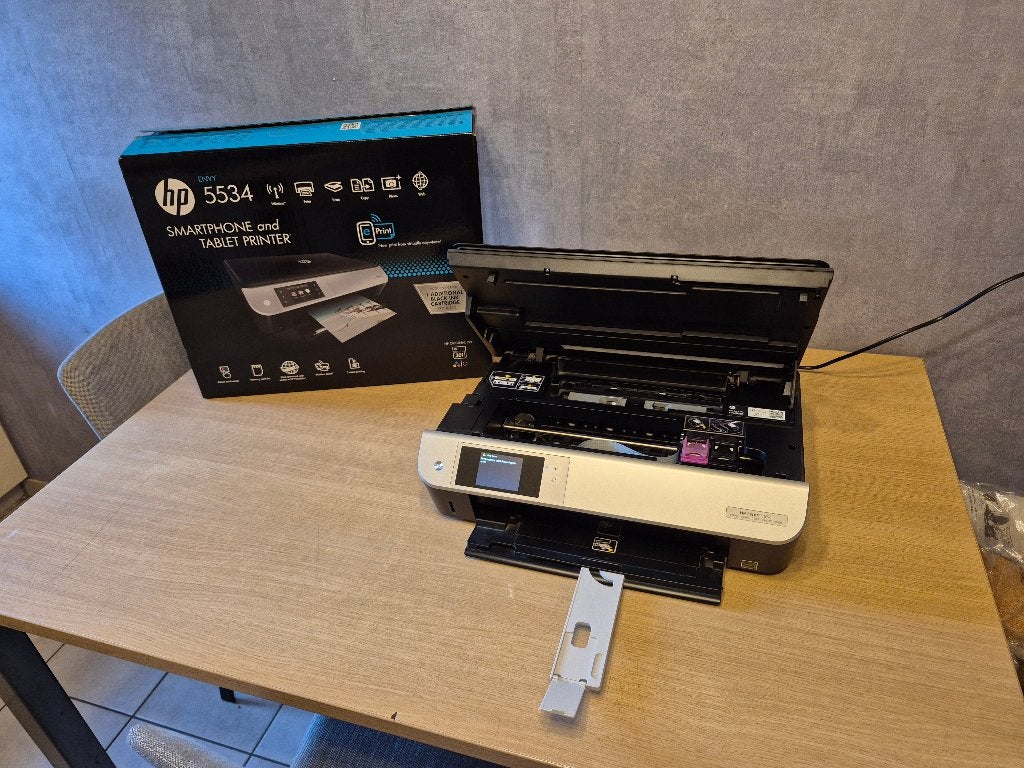 HP ENVY 5534 All-in-One Colour Inkjet Printer, Computers en Software, Printers, Zo goed als nieuw, Printer, Inkjetprinter, Kleur printen