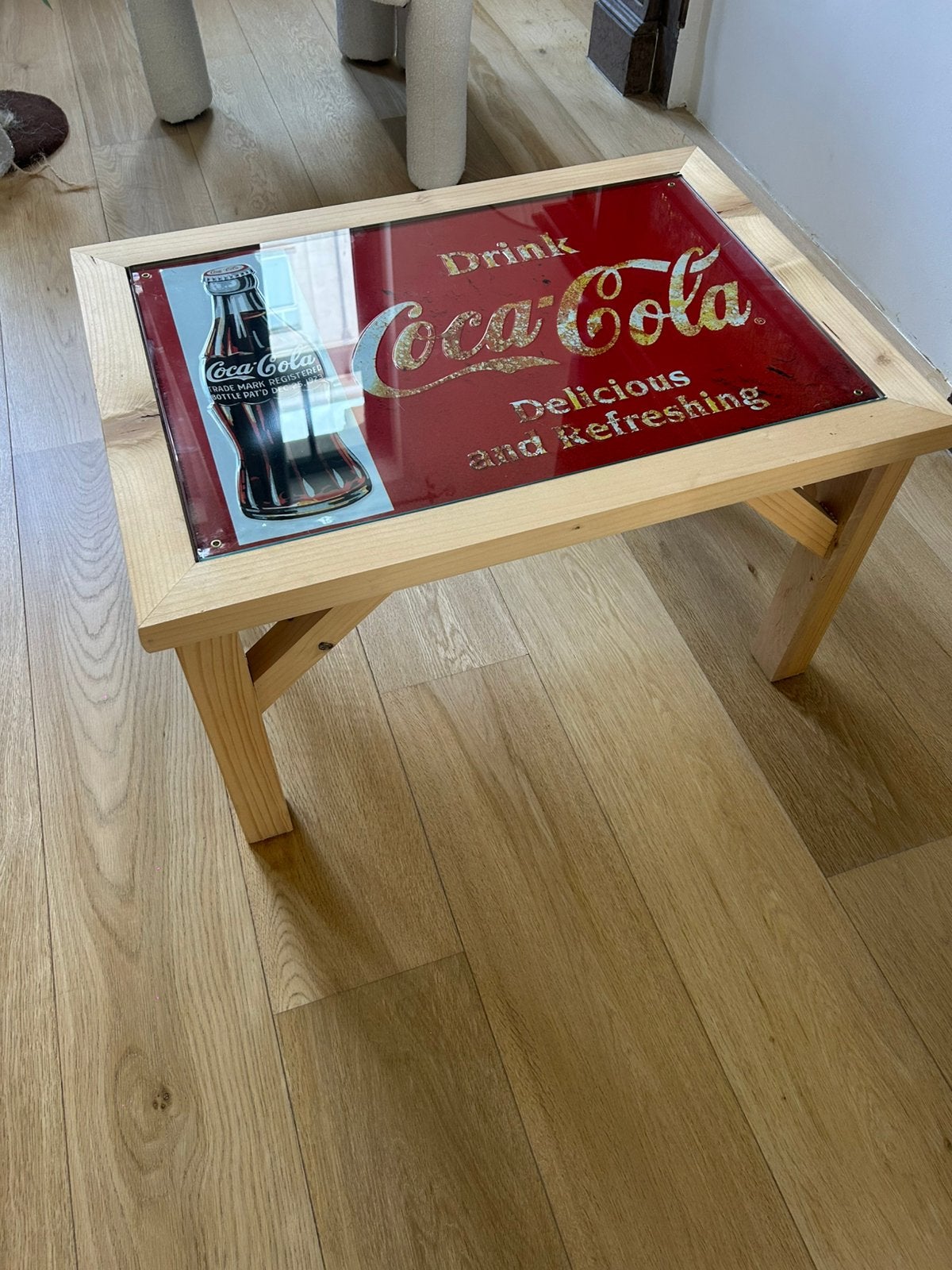 Table basse Coca Cola vintage, Maison & Meubles, 55 à 75 cm, Vintage, Enlèvement, Rectangulaire
