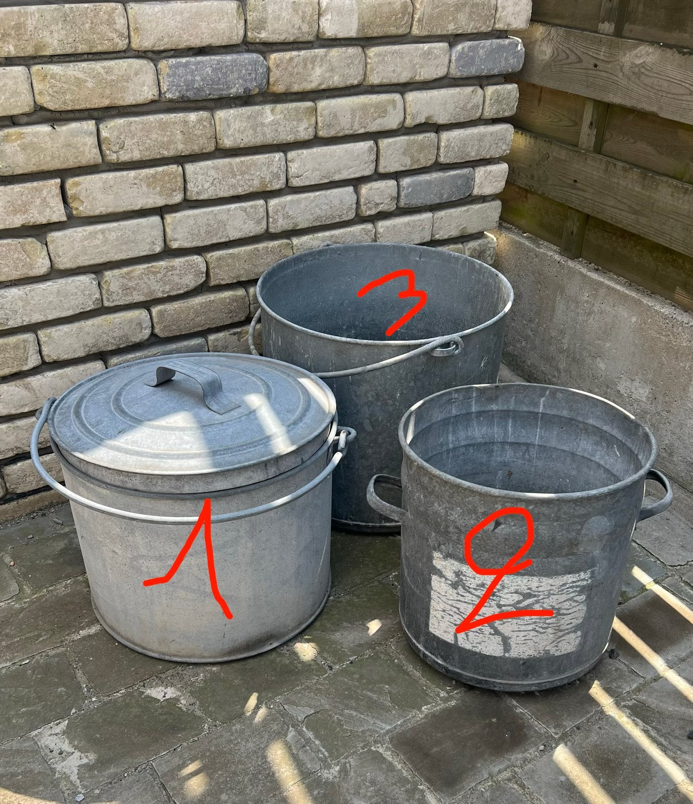 Te koop drie oude landelijke gegalvaniseerde wasemmers, Ophalen, Gebruikt