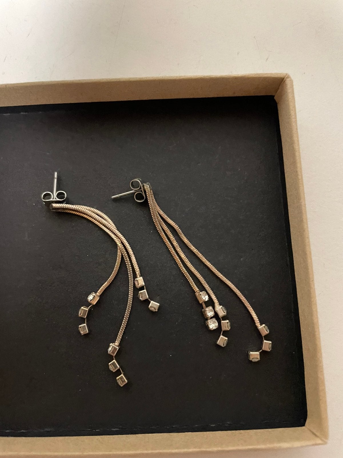 Leuke trendy oorbellen, Handtassen en Accessoires, Oorbellen, Ophalen of Verzenden, Zo goed als nieuw