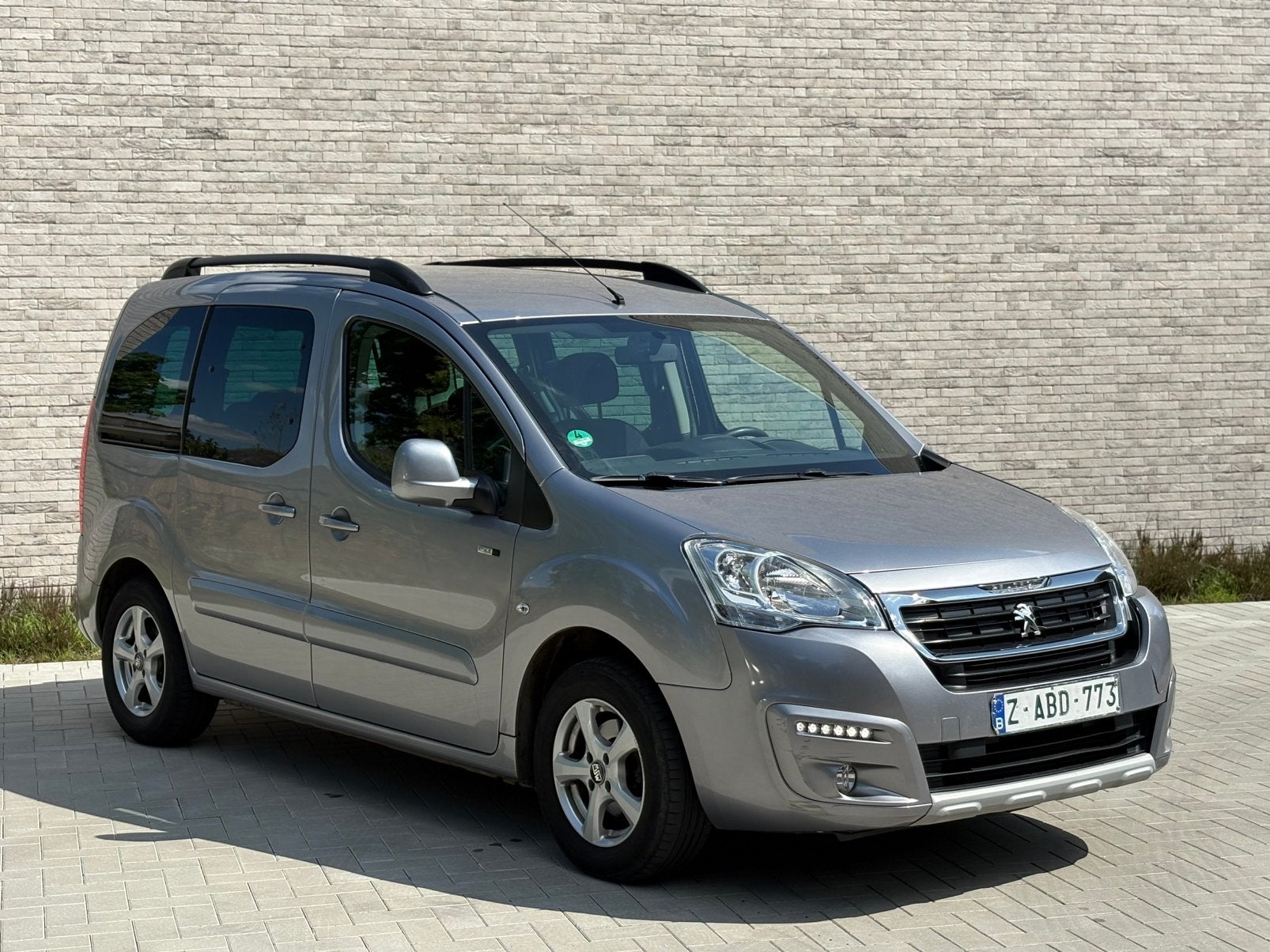 Peugeot Partner teepe 1.2 benzine 10/2017 112.000km’s airco*, Argent ou Gris, Achat, 6 portes, Euro 6