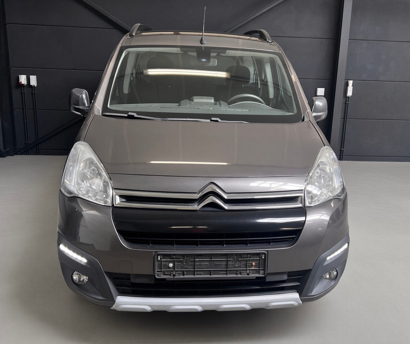 Citroen Berlingo 1.2 benzine, bj2017, 83.000km. 1j garantie, Autos, Citroën, https://public.car-pass.be/vhr/8ede24de-bebd-4e49-a164-40df672d2ccb