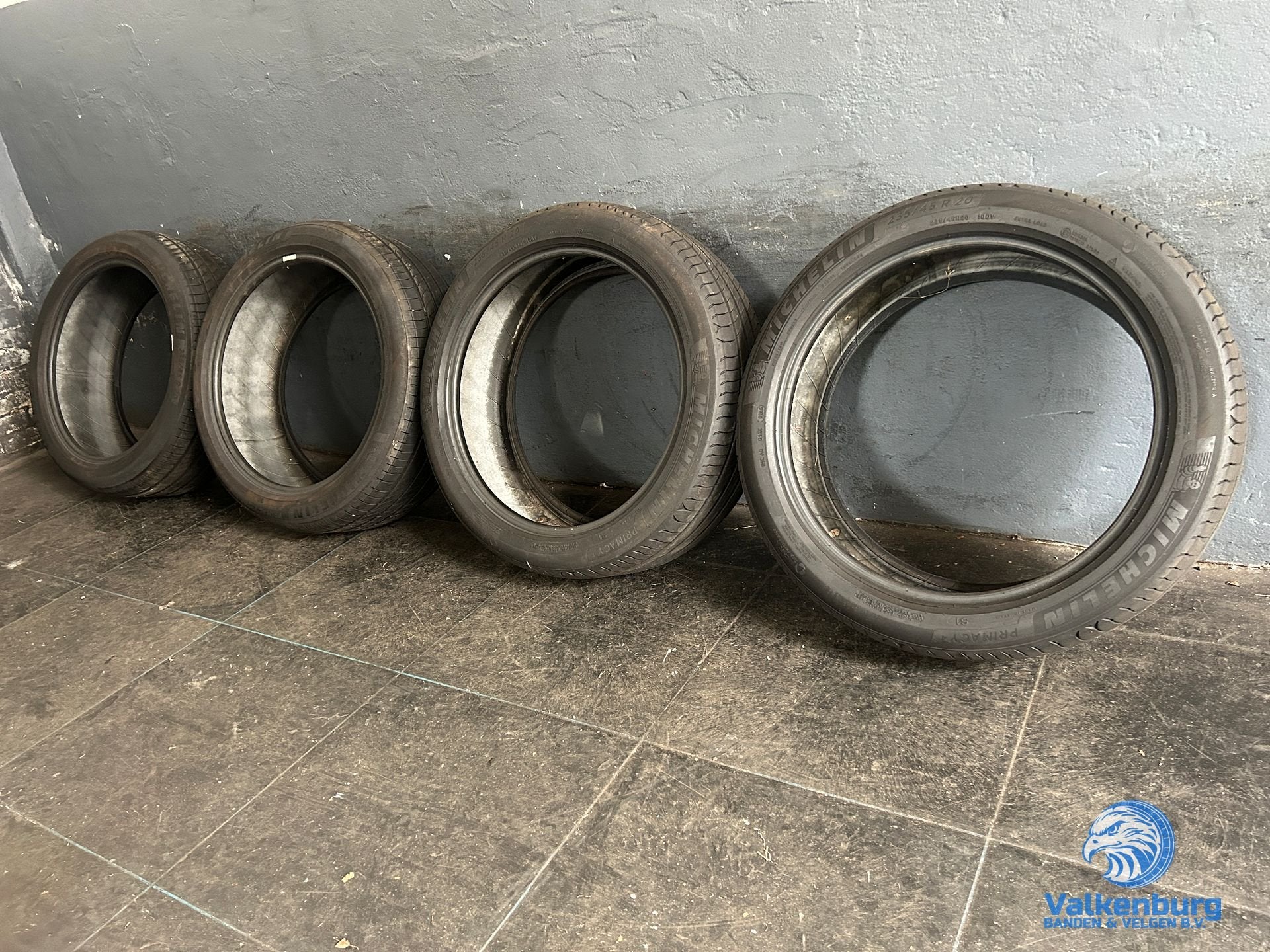7mm! Lynk & Co zomerbanden 235/45R20 Michelin Primacy 4, Auto-onderdelen, Banden en Velgen, Gebruikt, -, -, Ophalen of Verzenden