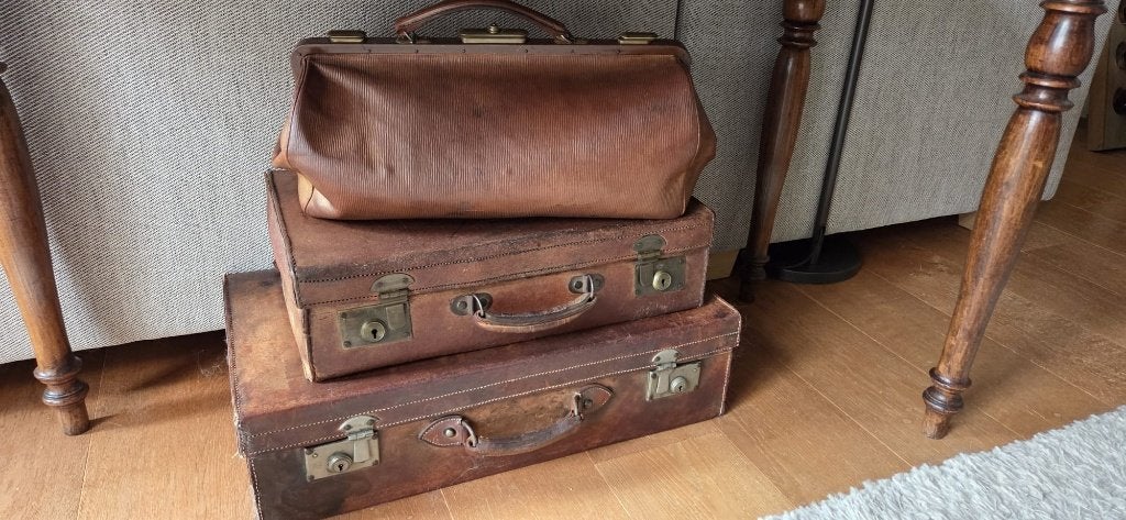 2x lederen koffer + dokterstas Engelse stijl, Antiek en Kunst, Ophalen