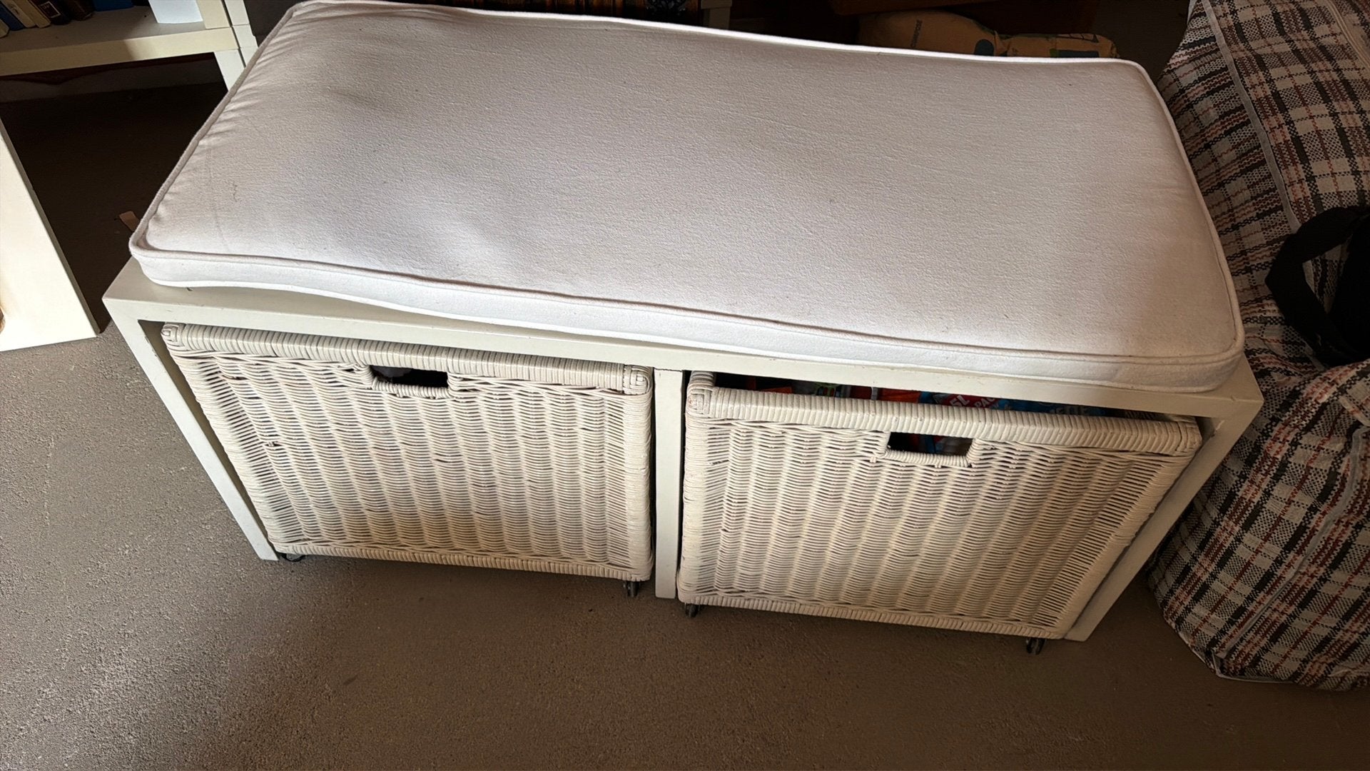 Bank om speelgoed op te bergen, Kinderen en Baby's, Kinderkamer | Commodes en Kasten, Gebruikt, 100 cm of meer, Commode, Ophalen