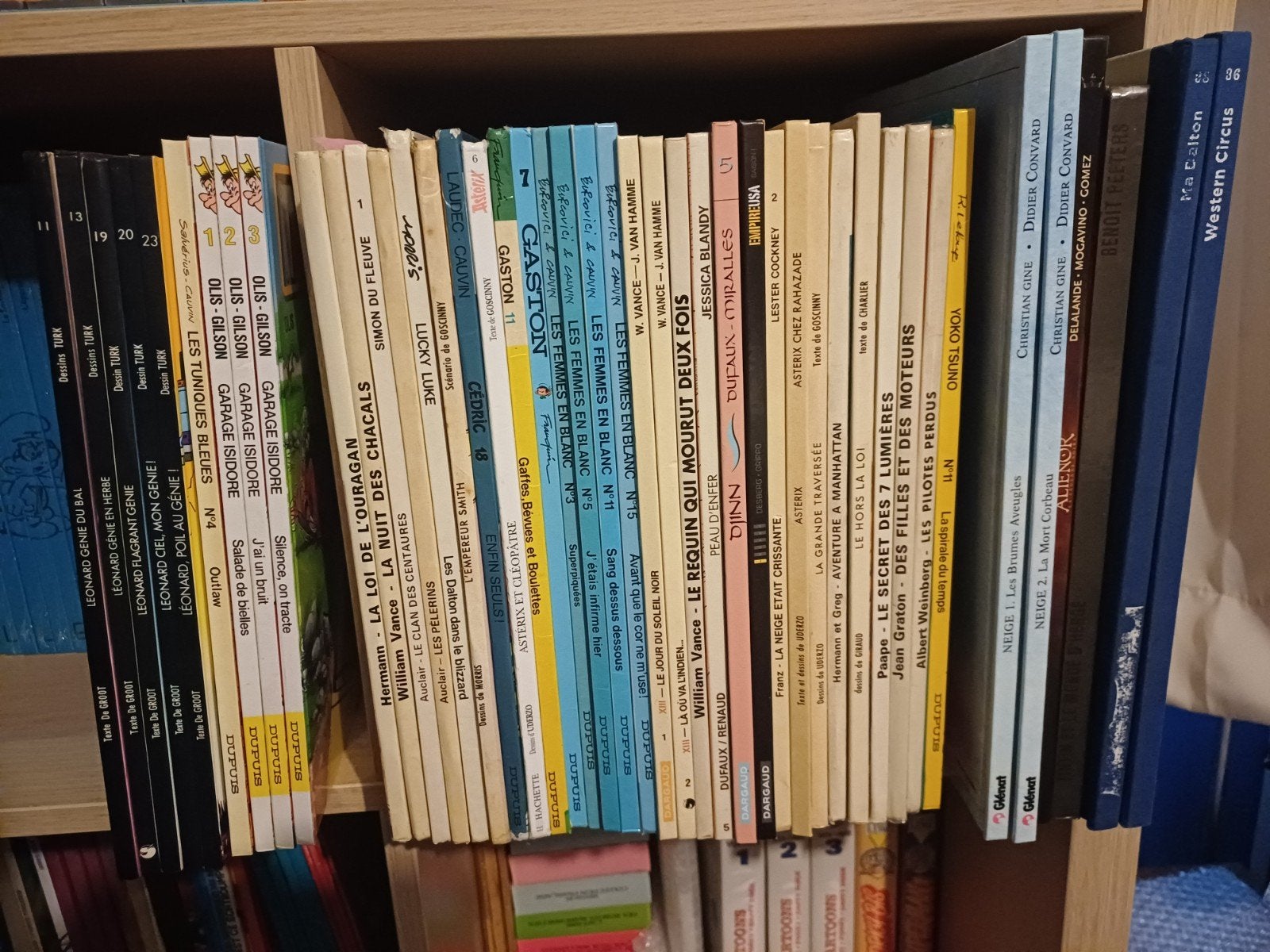 Set van 44 strips, Boeken, Stripverhalen, Meerdere stripboeken, Ophalen of Verzenden, Divers auteurs