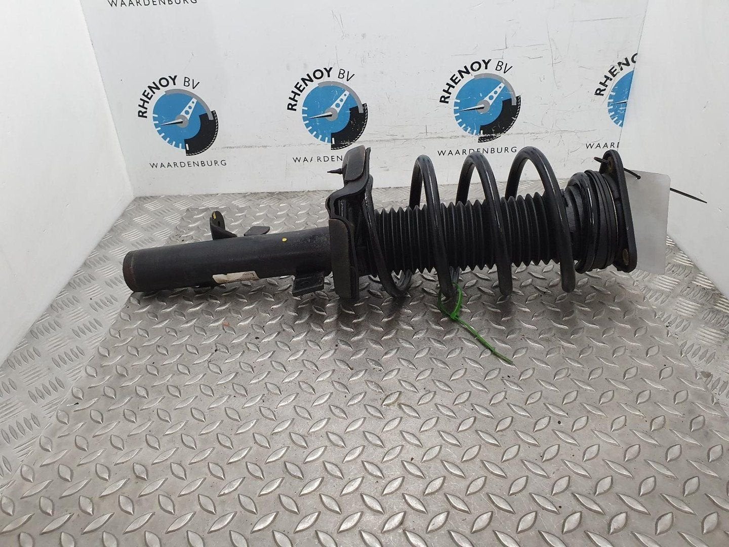 FORD FOCUS 1.6 TDCI Titanium  VEERPOOT / SCHOKBREKER LV 1710, Ophalen of Verzenden, Gebruikt, ARN erkend