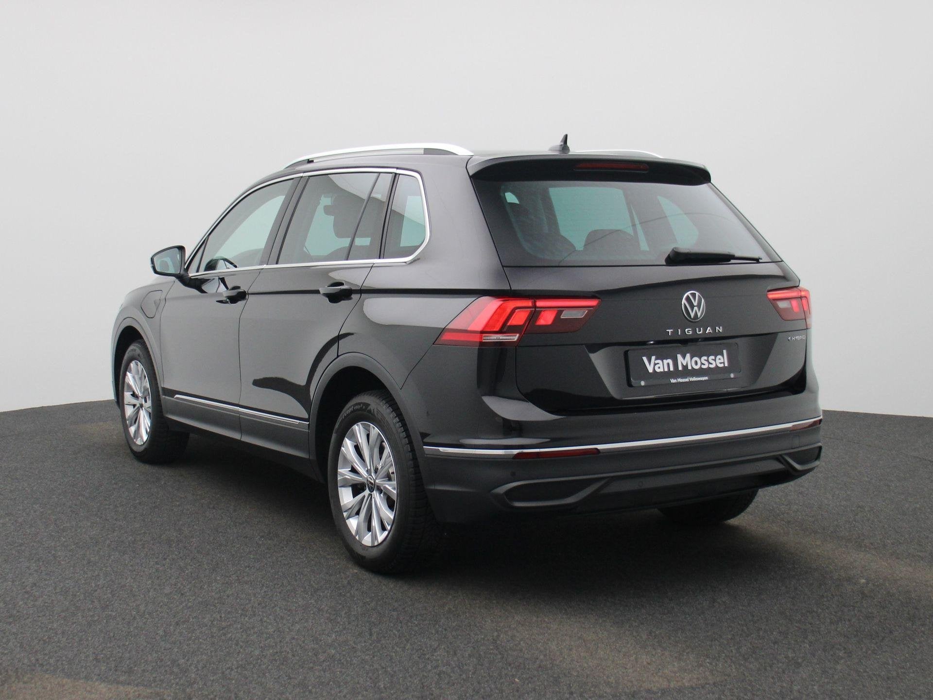 Volkswagen Tiguan 1.5 TSI eHybrid 110kW DSG Life, Achat, 1800 kg, Entreprise, 150 min