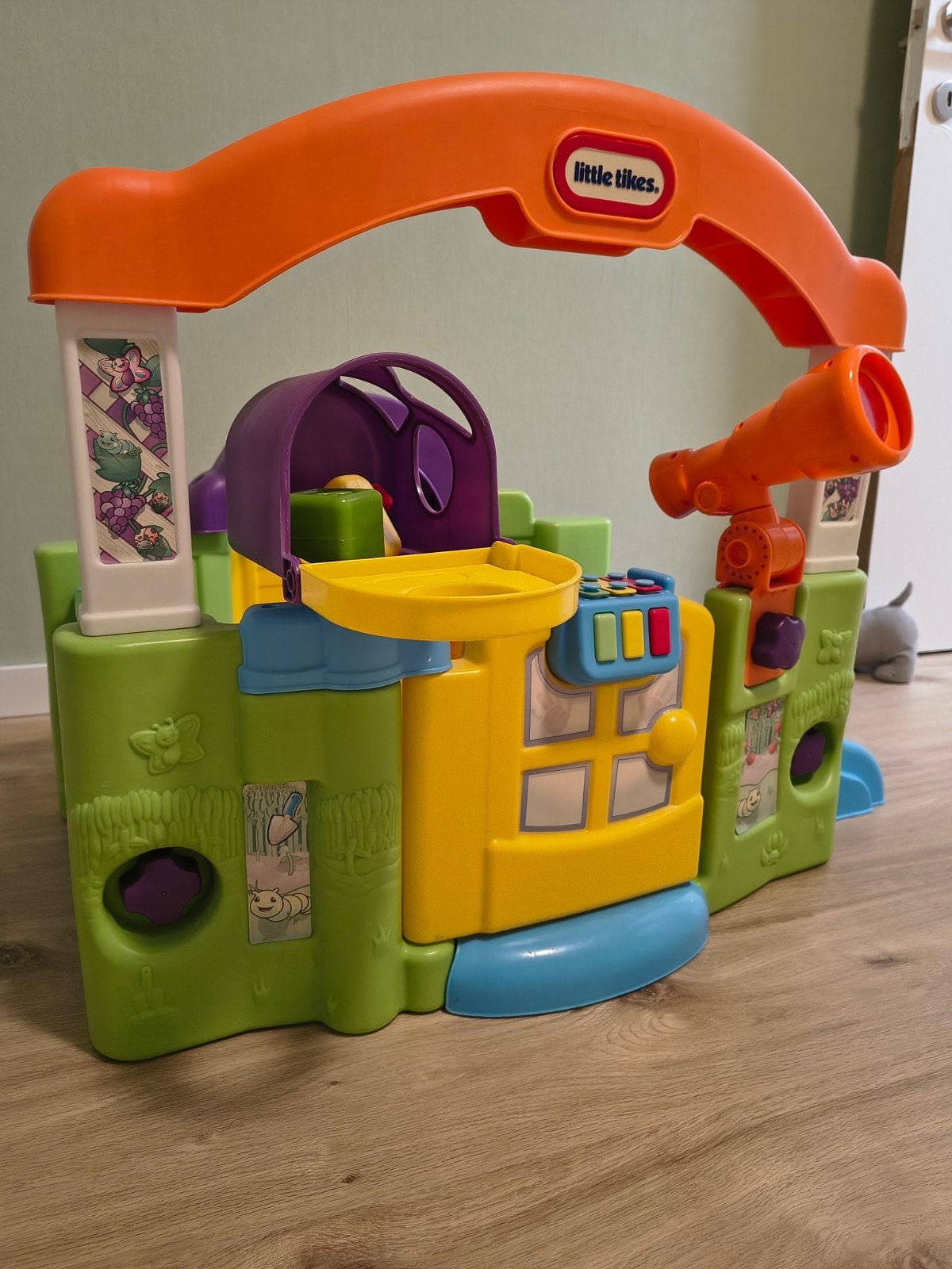 Speelhuisje Little Tikes, Ophalen