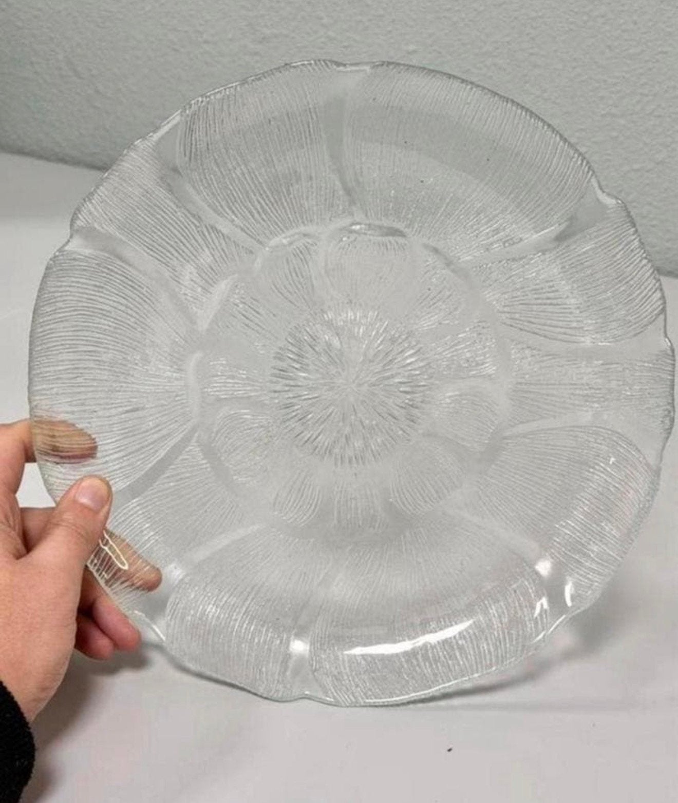 Vintage glazen serveerschaal glas – bloemenreliëf – Ø 28 cm, Ophalen of Verzenden