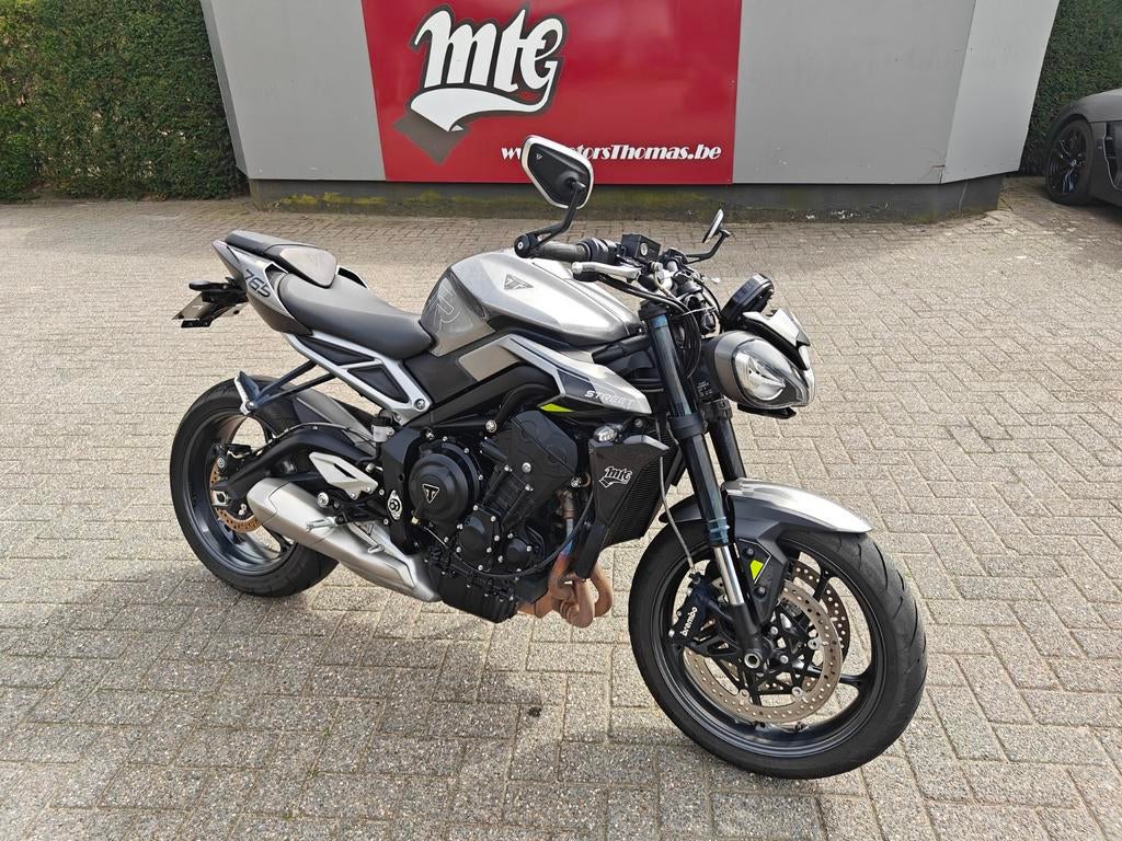 Triumph Street Triple R 765 2024 11dkm, Motoren, Motorrijbewijs A, 3 cilinders, 765 cc, Meer dan 35 kW