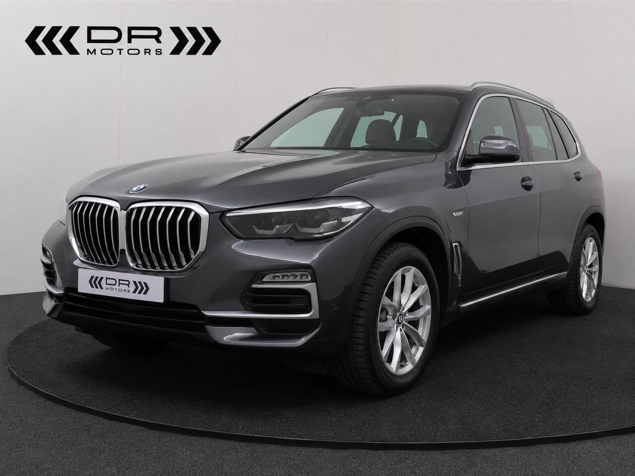BMW X5 XDRIVE 45E - CARPLAY - NAVI, Auto's, BMW, 0 min, https://public.car-pass.be/vhr/cd080955-55b9-4bb9-a207-ae7b77f69503, 0 kg