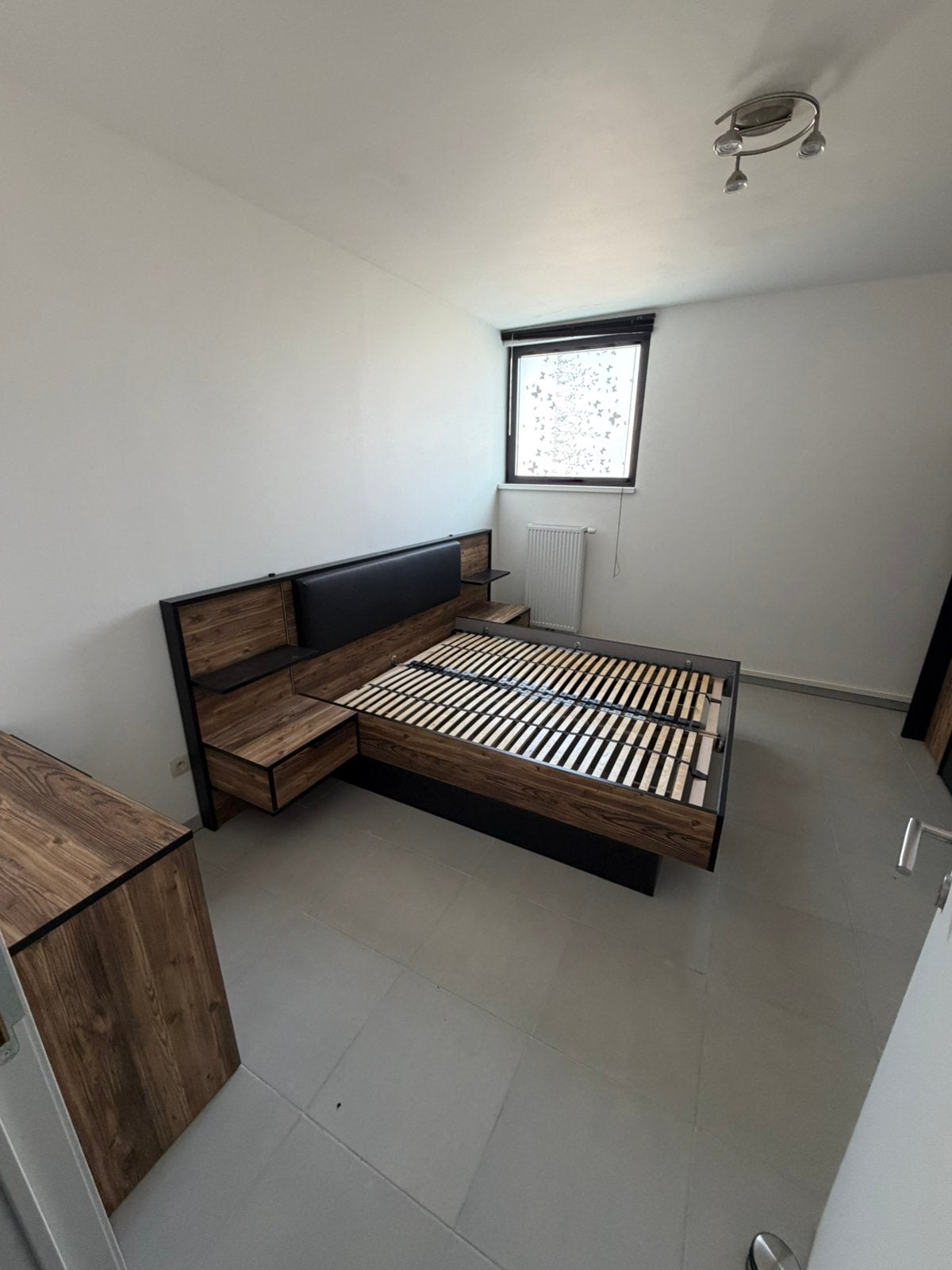 Slaapkamer + lattenbodem, Maison & Meubles, Enlèvement, Comme neuf, Queen size
