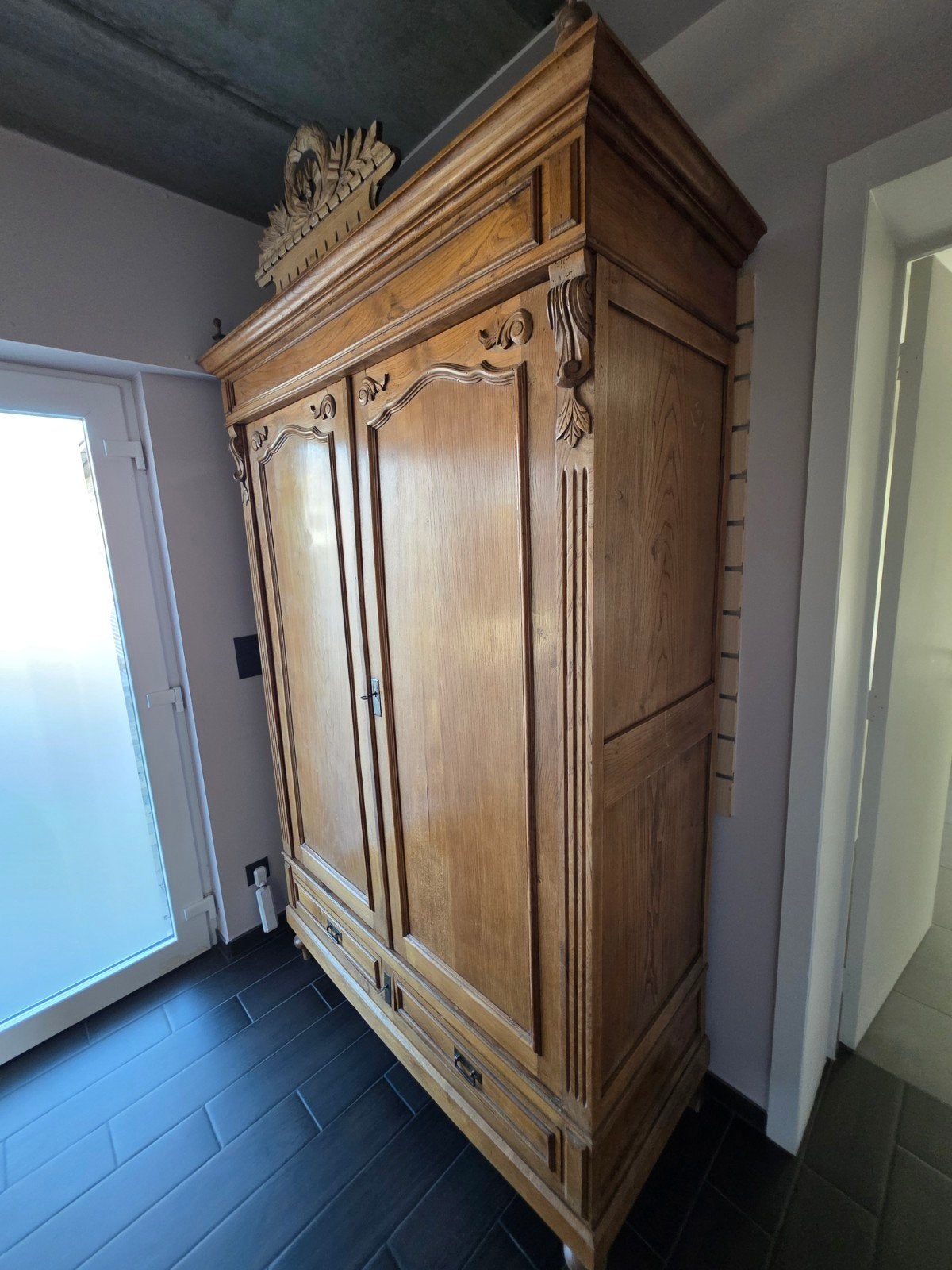 Antiek massief houten kleerkast, Antiek en Kunst, Ophalen
