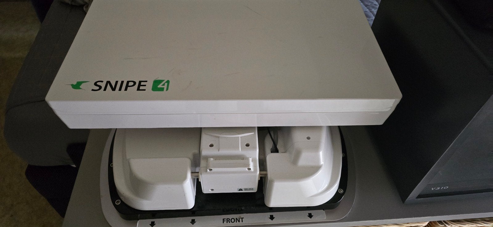 Snipe 4  schotelantenne voor op mobilhome thuis, Particulier
