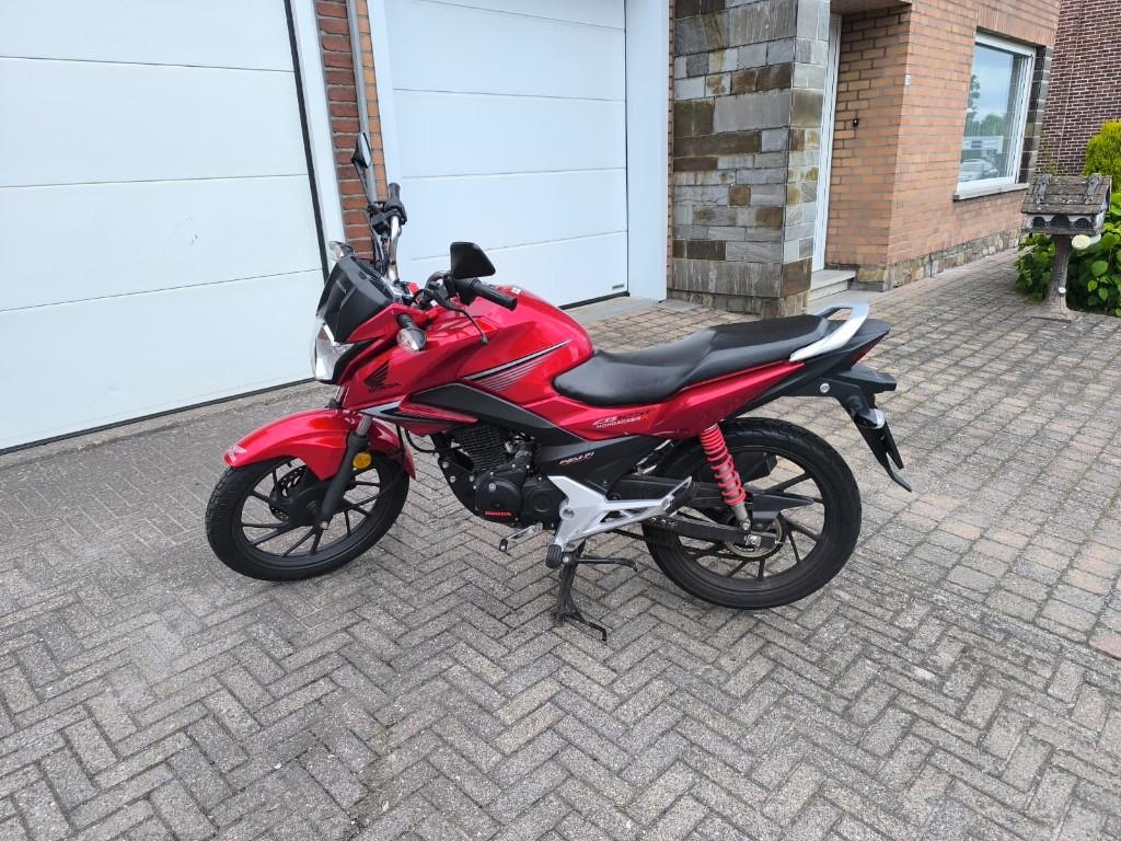 Honda CB125F - Perfecte beginnersmotor 125cc - 4700km, Motoren, Motoren | Honda, Particulier, Naked bike, 11 kW of minder, 1 cilinder