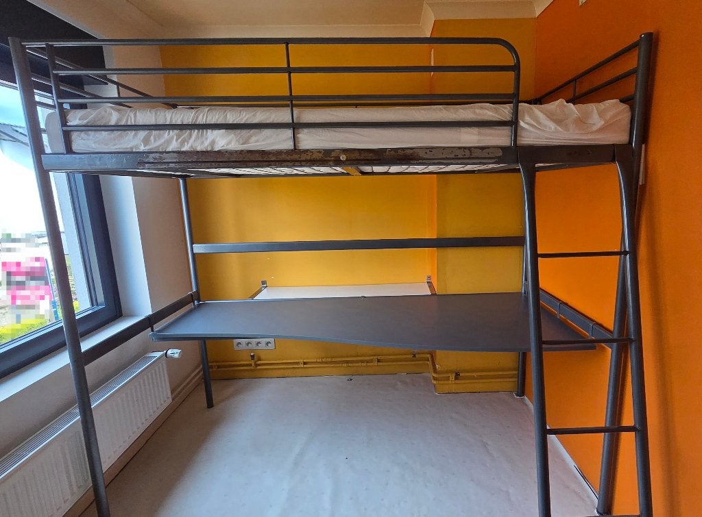 Lit mezzanine Ikea + bureau, Maison & Meubles, 90 cm, Une personne, Enlèvement, Utilisé