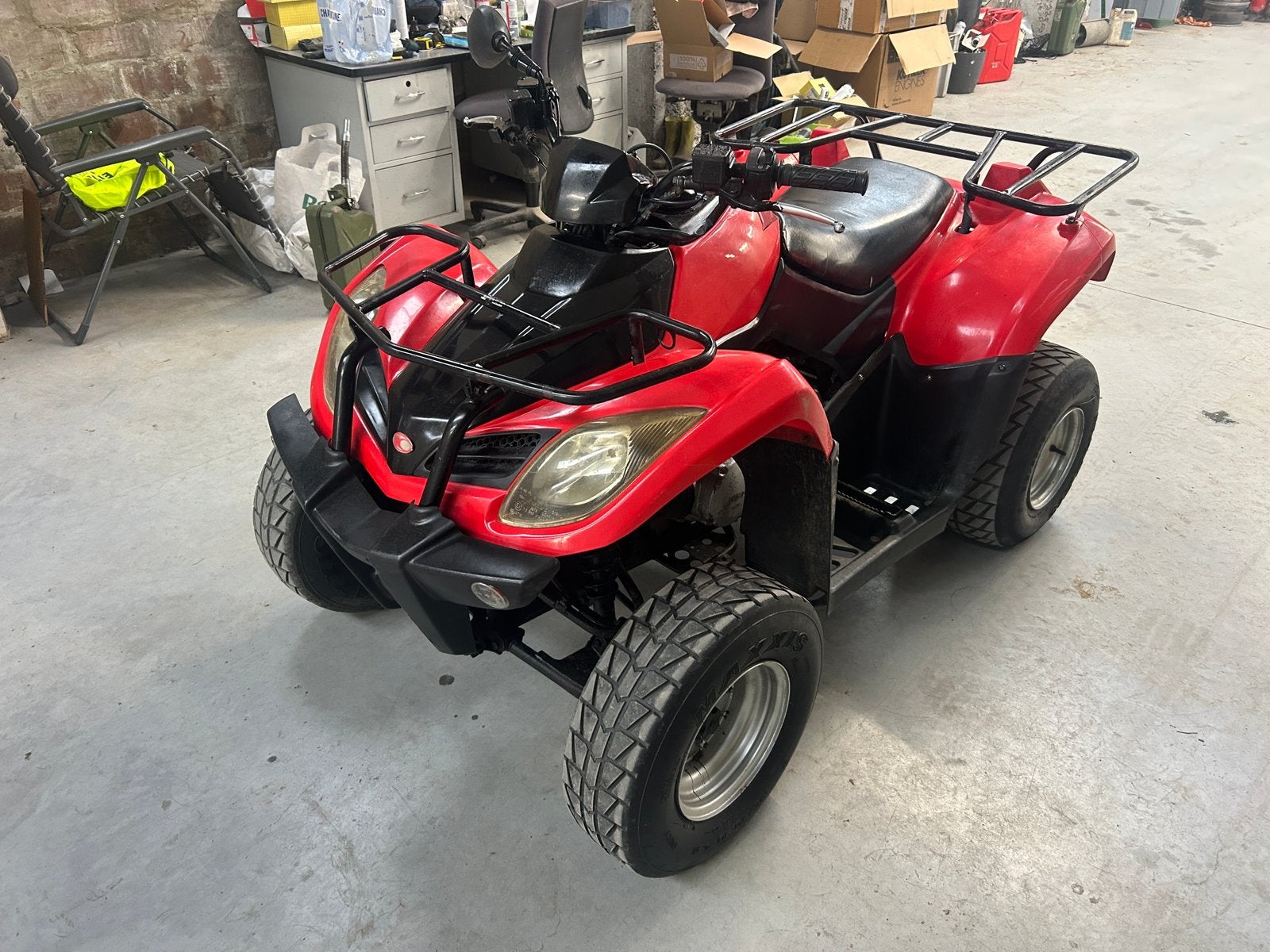 Quad kymco mxu300, Motos, 300 cm³, 12 à 35 kW, 1 cylindre