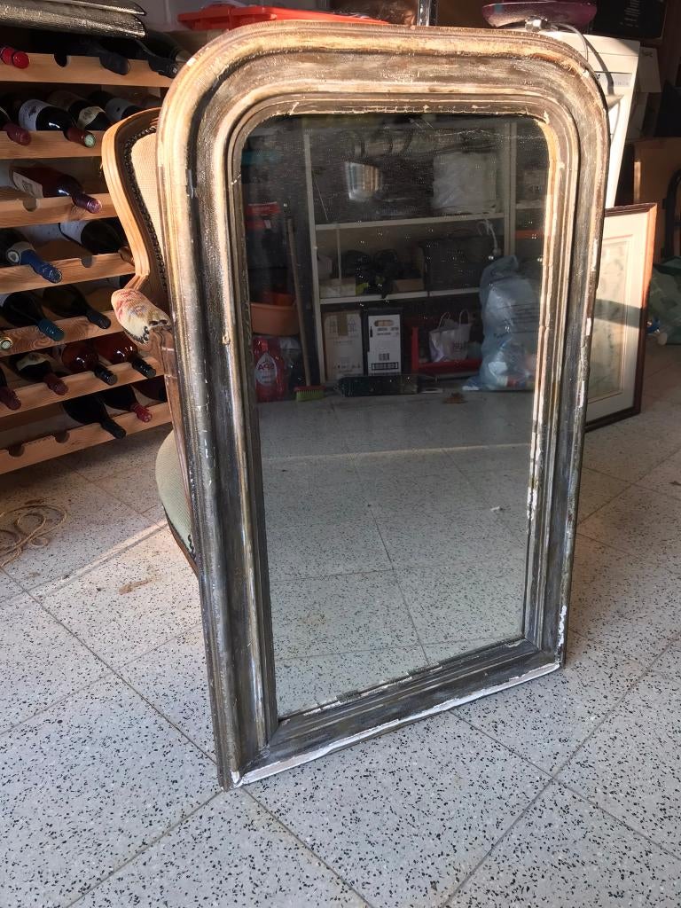 Oude spiegel- met houten kader, Ophalen