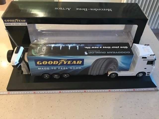 vrachtwagen Mercedes Benz Actros Good Year, Ophalen, Nieuw