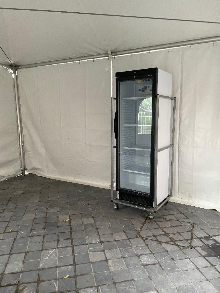 Displaykoelkast in trolley, Enlèvement