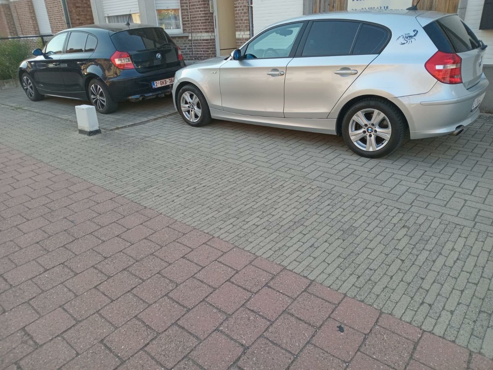 bmw 118i voor slechts 3,301 euro, Autos, Argent ou Gris, Achat, Boîte manuelle, 5 portes