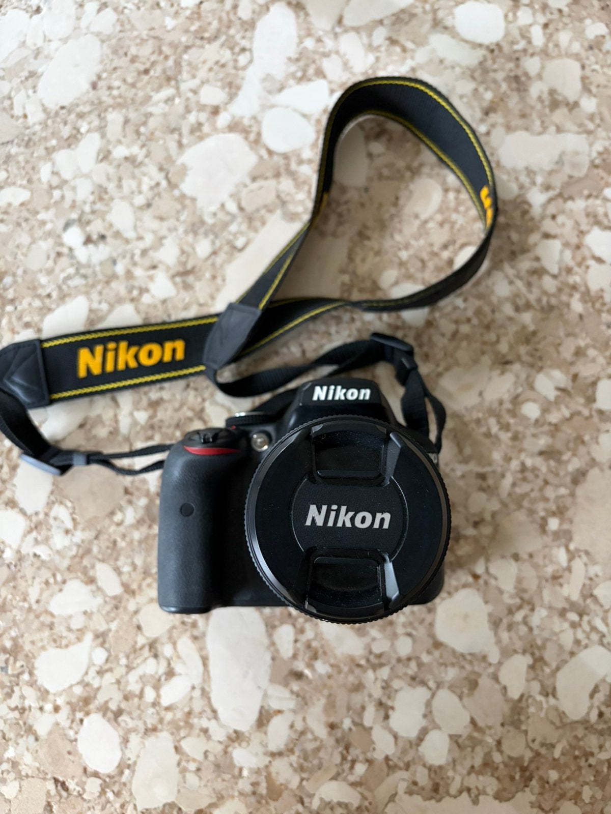 NIKON D3400 TE KOOP - met app, Ophalen of Verzenden, Zo goed als nieuw, Nikon