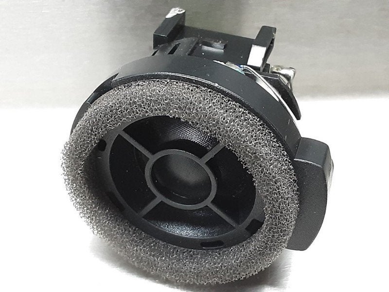 HAUT PARLEUR / ENCEINTE Yaris III (P13) (|861600D350|), Dhr. M. Roggen, Toyota, Stadsweg 37 37
9917 PV  WIRDUM GR., NL, Utilisé