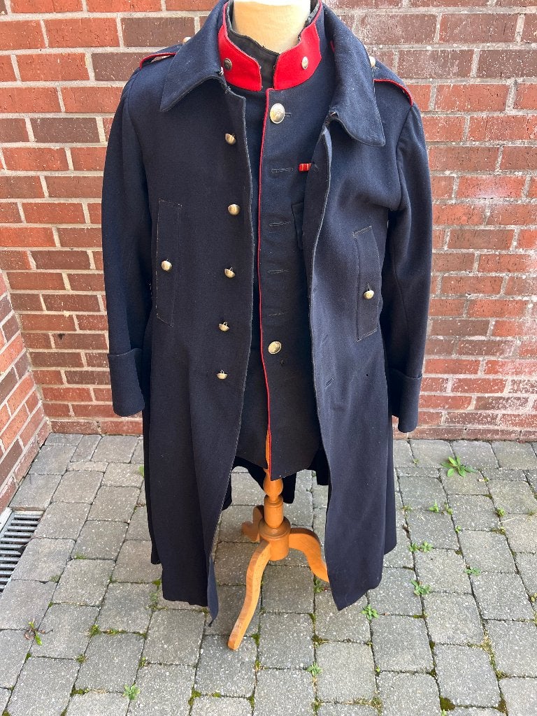 Manteau Gendarmerie période 2 guerre avec chevrons, Collections, Enlèvement ou Envoi, Autres, Vêtements ou Chaussures