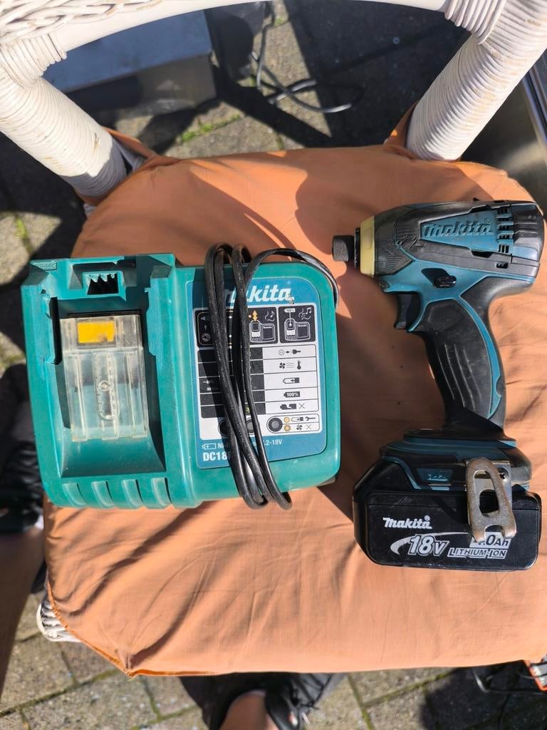 Makita schroevendraaier, Doe-het-zelf en Bouw, Gereedschap | Boormachines, Ophalen