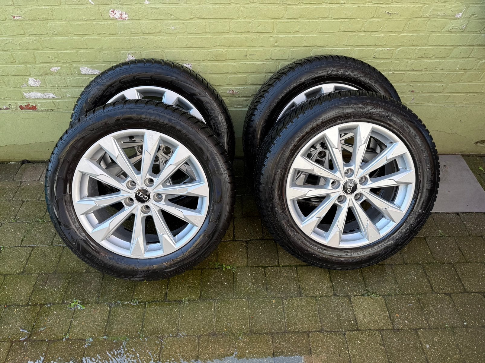 2 Goodyear 2 vredestein  all saisons 235/55/18, Autos : Pièces & Accessoires, 4 Saisons, Véhicule de tourisme, Enlèvement, Pneu(s)