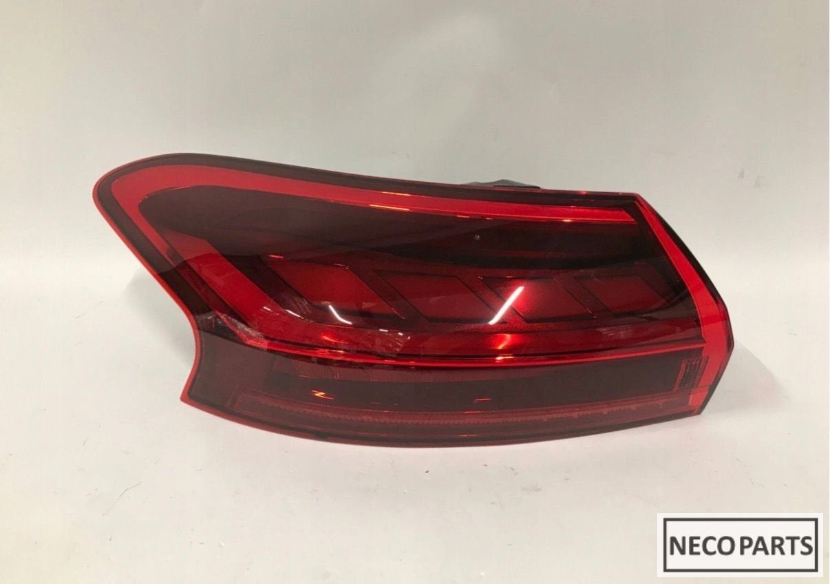 AUDI A6 E-TRON ACHTERLICHT ORIGINEEL ALLES LEVEVRBAAR!!!, -, Audi, Utilisé, -