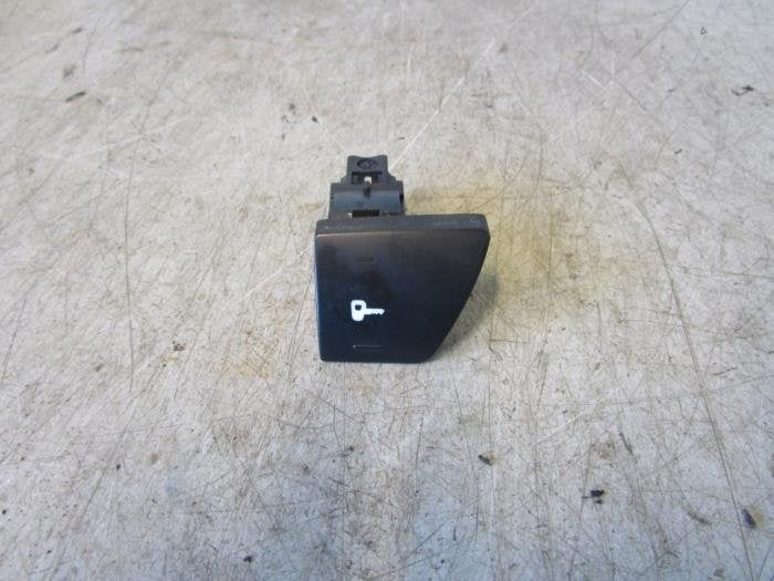 Commutateur verrouillage central des portes d'un Peugeot 307, -, 3 mois de garantie, Utilisé, -
