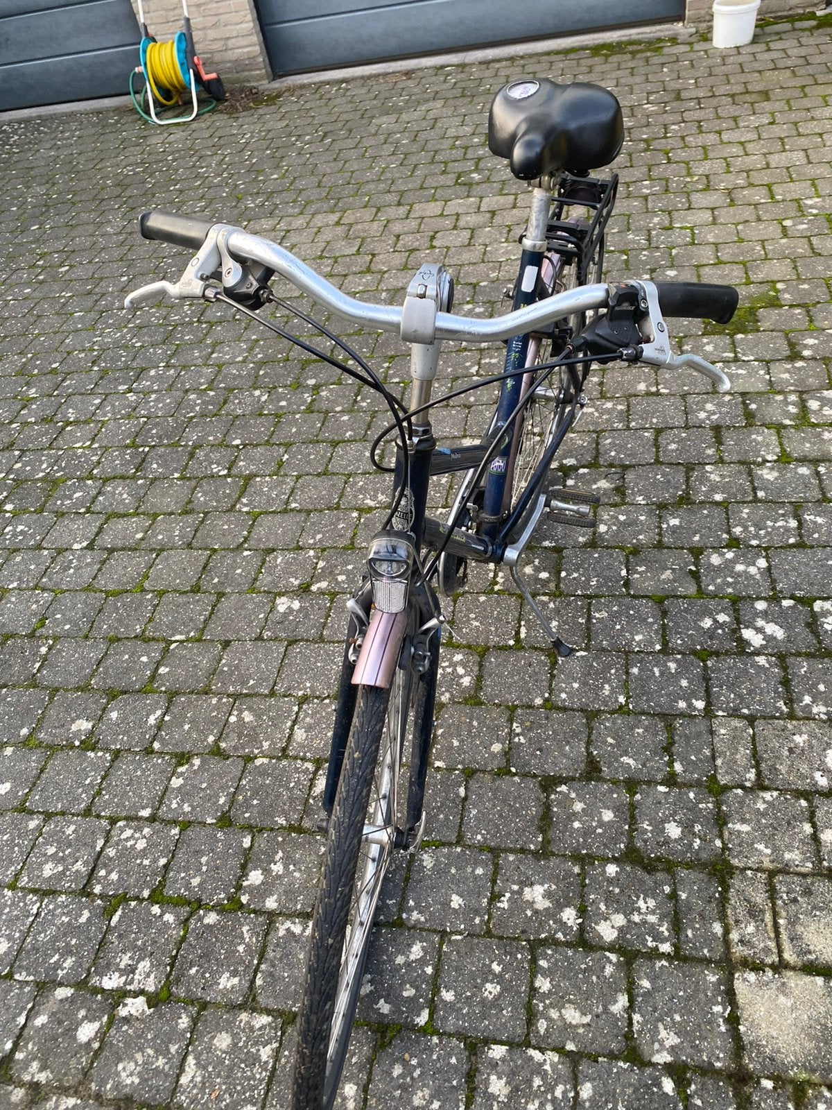 Gazelle damesfiets wielen 28 duim, Fietsen en Brommers, Ophalen, Gebruikt, Velgrem, Versnellingen