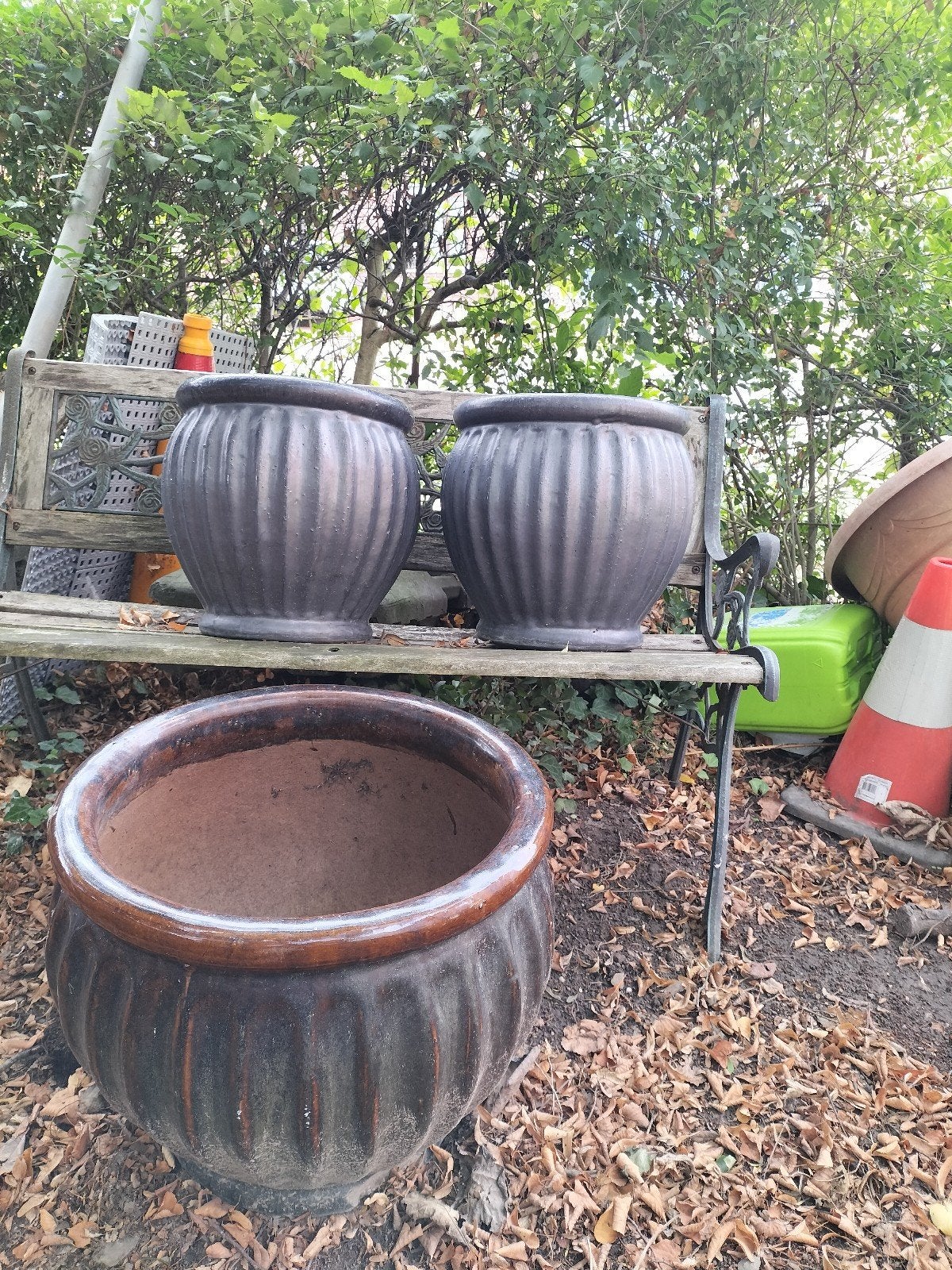 3 ceramische geglazuurde  terracotta antraciet bloempotten, Tuin en Terras, Bloempotten, Ophalen, Rond, Aardewerk, Balkon