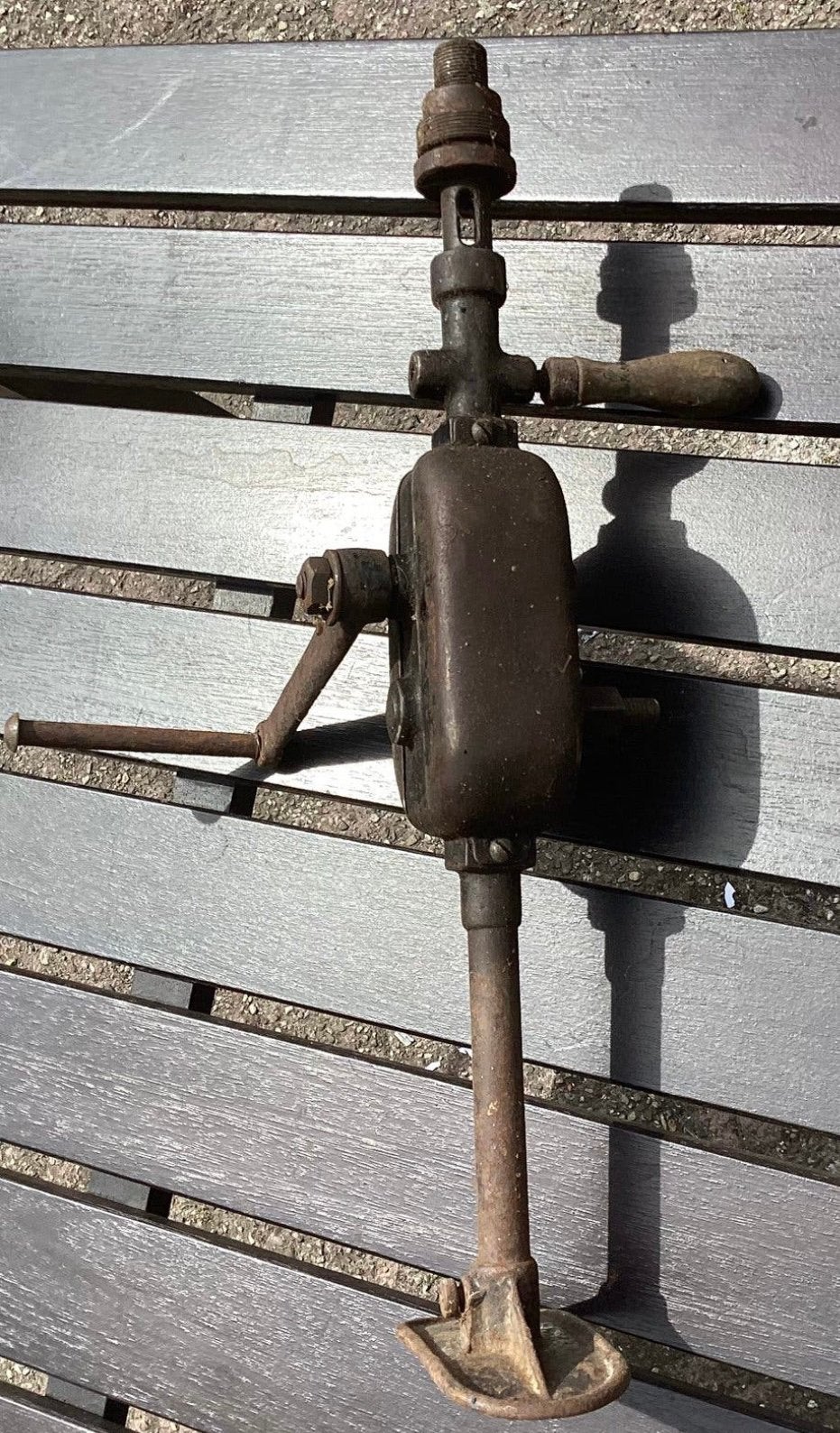 ANTIEKE BOORMACHINE…MOOI!!!, Enlèvement