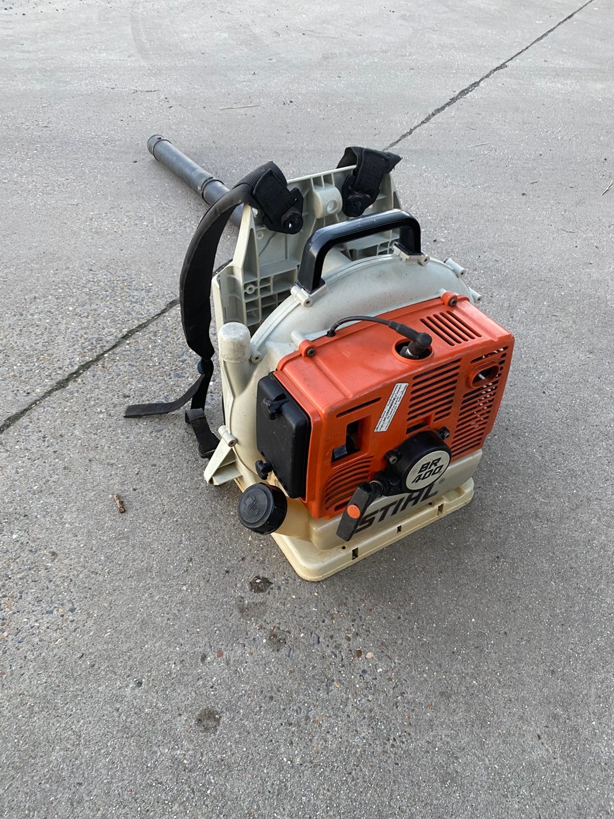 Professionele Stihl BR 400 Rugbladblazer – In nette staat, Ophalen, Zo goed als nieuw, Benzine, Ruggedragen